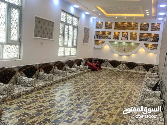 200 m2 3 Bedrooms Townhouse for Sale in Basra Al-Hartha