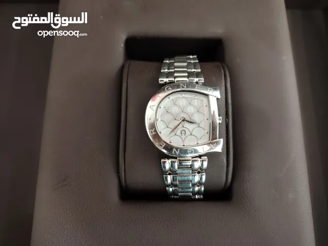 للبيع ساعه نسائي نوع اغنر اصليه موجود صورة جم بالوكيل سعرها