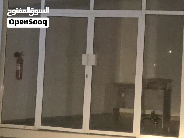 محل للبيع موقع ممتاز