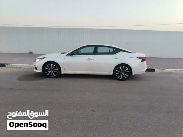 Used Nissan Altima in Basra
