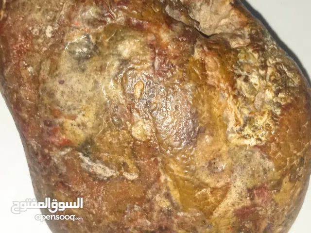 احجار كريمة مميزة ونادرة للبيع