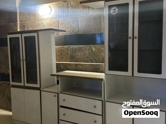 طاولة تلفزيون كوميدينا
