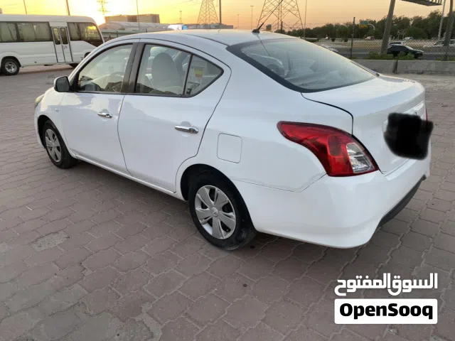 2018 نيسان صني SL