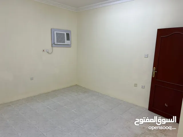 90 m2 2 Bedrooms Apartments for Rent in Doha Old Airport