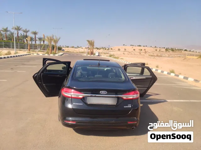 2017 فورد فيوجن SE