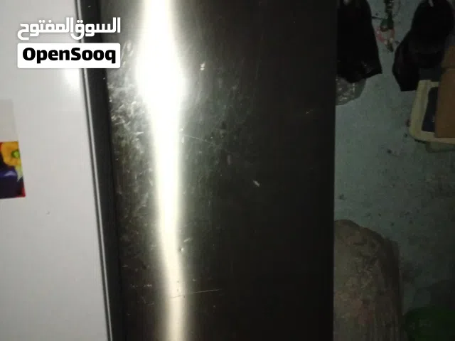 ثلاجه براد بحاله ممتازه للبيع
