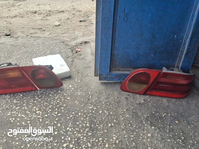 ضواو اصلي مستعمل خلفي مرسيدس قرش ونص W210 مستعمل بحالة الجديد