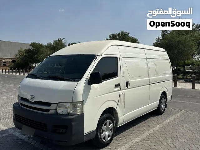 Toyota Hiace High Roof
