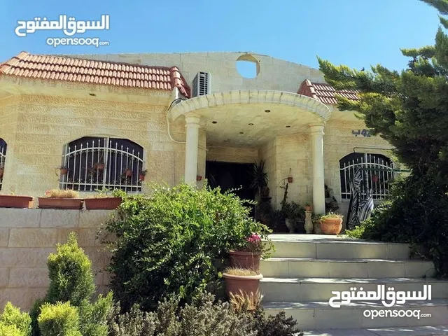 300 m2 4 Bedrooms Villa for Sale in Amman Jubaiha