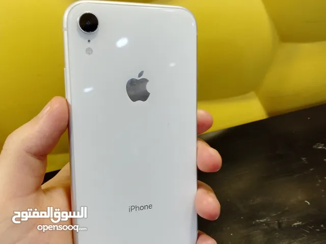Apple iPhone XR 64 GB in Mafraq