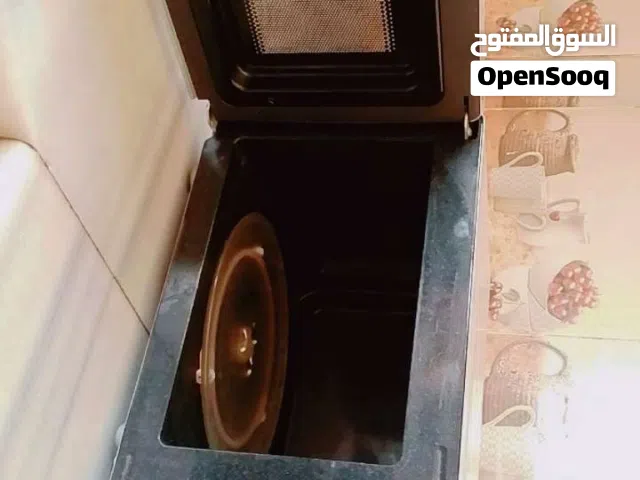 مستعمل بحالة جيده استعمال بسيط المكان قرب زيزيا ..