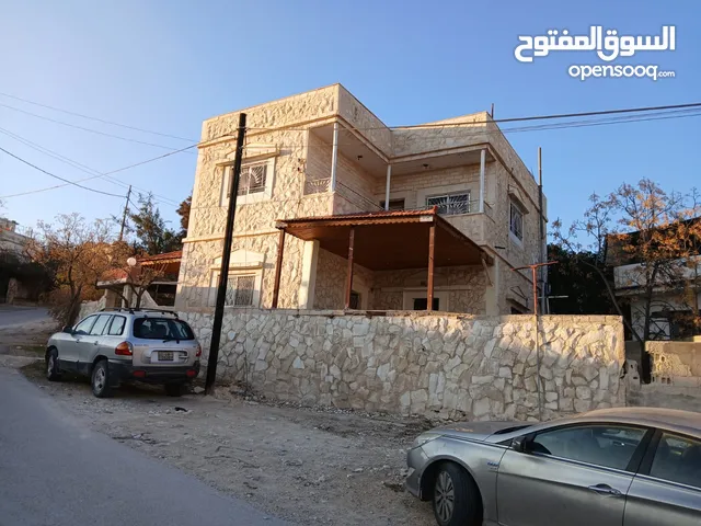 منزل طابقين مستقل قرب الهاشميه للبيع