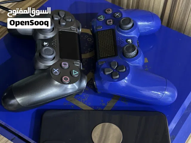 PS4 + iPhone 11 للبدل او البيع