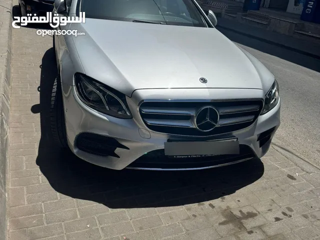 مرسيدس E200. 2018