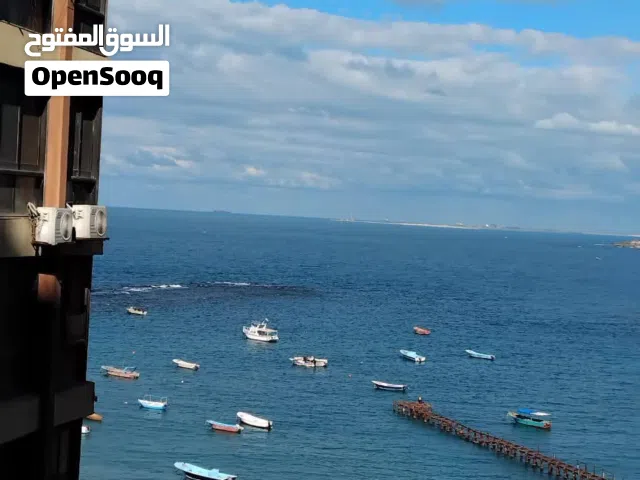 شقة غرفتين 2 نمرة من البحر للايجار اليومي والاسبوعى و الشهرى بسيدى بشر ميامى قرب خالد بن الوليد وجمي