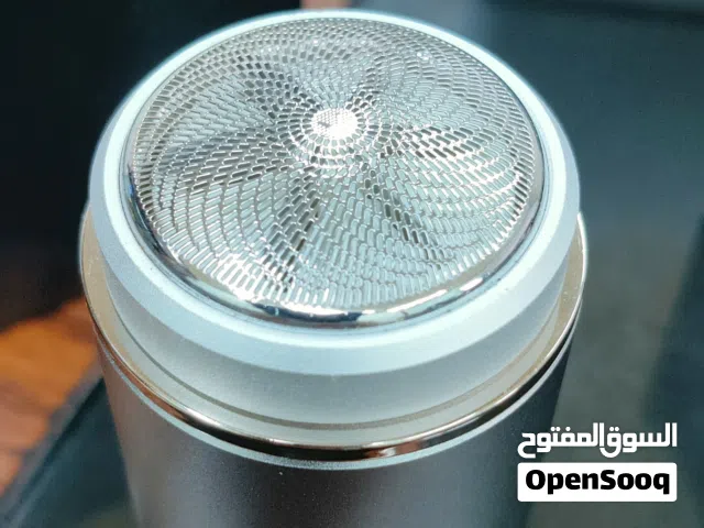 مكينة حلاقة سفر صغيرة