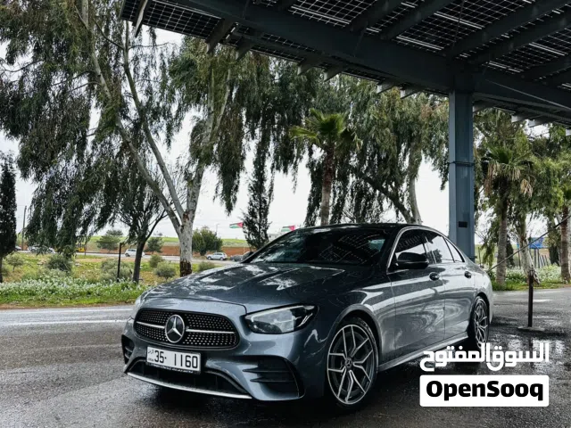2022 مرسيدس بنز الفئة-E E 200