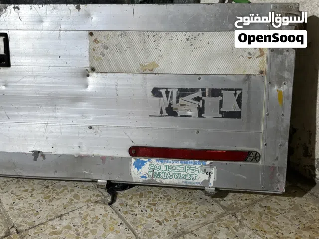 باب سيارة خلفي هينو