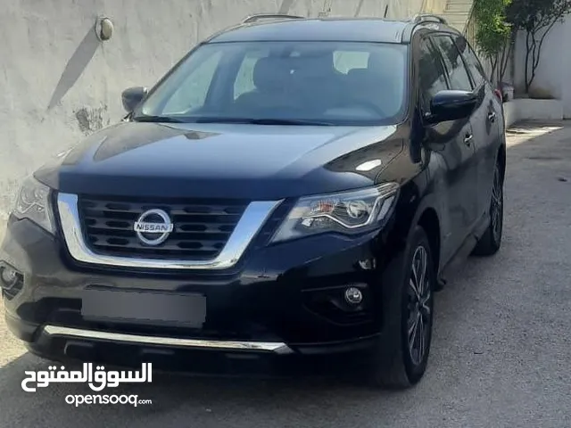 Used Nissan Pathfinder in Amman