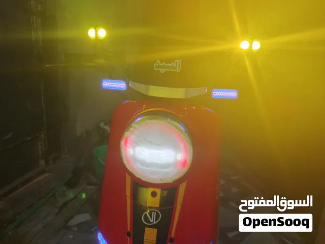 سلام عليكم دراجة شحن R11 موديل 2026 كلشي شغال دراجة نضيفة صارلي اسبوعين من بدلتهة بطاريات سعر مناسب