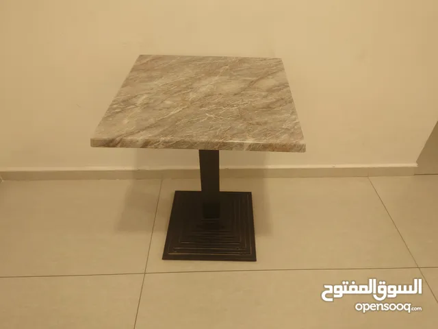 طاولة غرفة جلوس تصميم جميل للبيع Beautifully designed living room table for sale