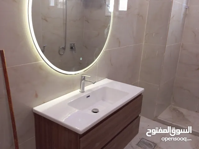 فني تركيب جميع انواع السيراميك معلم سيراميك وبورسلين مبلط سيراميك وبورسلين وكاشي وروخام الاسطوره