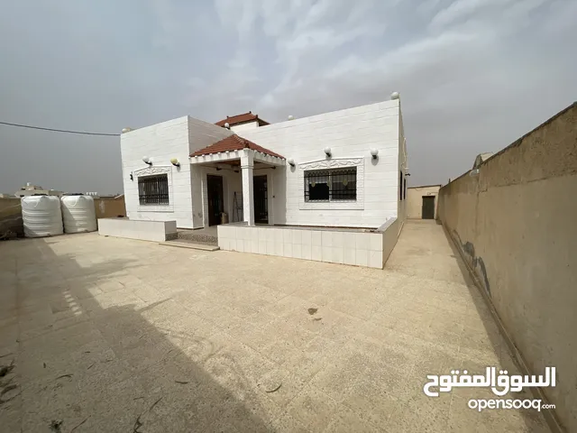 بيت مستقل مع ملحق