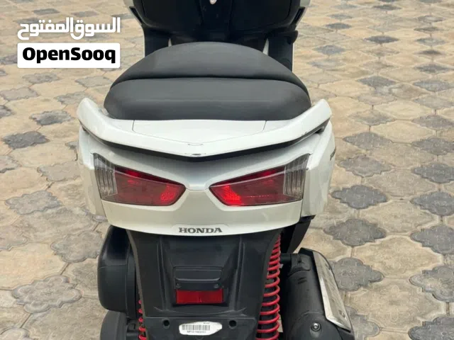 2013 هوندا أخرى