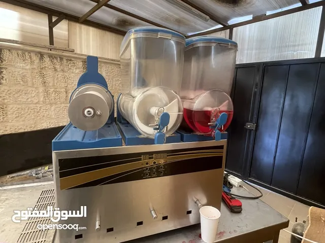 ثلاجة بوظه عربيه 13 جاط مع فريزر سفلي / ماكينة سلتش 3 عيون