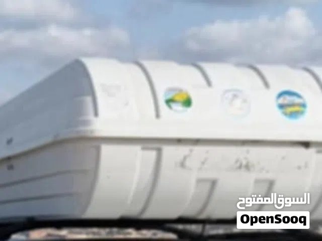 بكس محتويات حجم كبير بحالة ممتازة