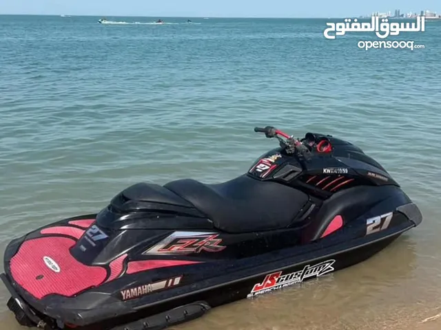 للبيع FZR2013