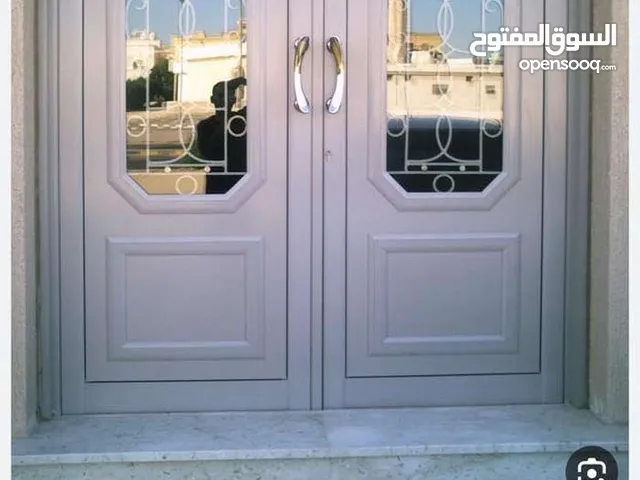 مدير معرض الومنيوم يطلب ممول او مستثمر كويتي لتاسيس شركه اعمال الومنيوم