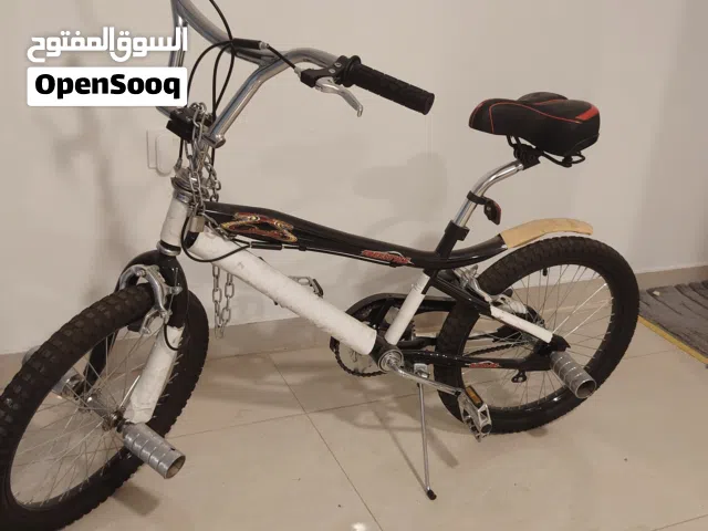 دراجه هوائيه (تصميم الـ BMX) شبه جديد سعر مناسب