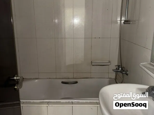 110 m2 3 Bedrooms Apartments for Rent in Abu Dhabi Mussafah