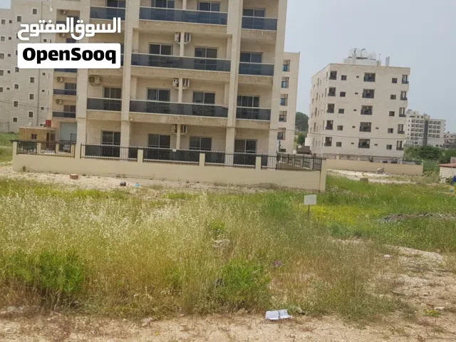 أرض مرخصة لسكن طالبات بجانب الجامعة الامريكية