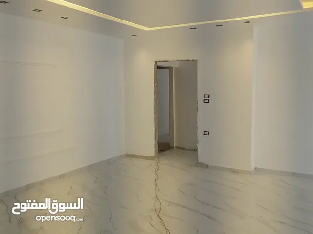 شقة فاخرة للبيع مساحة 160م منطقة تنظيم خاص فلل شارع ابو راشد
