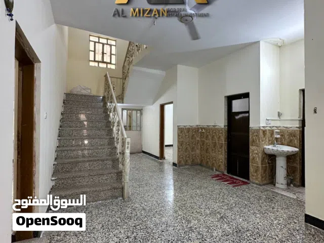 200 m2 3 Bedrooms Townhouse for Rent in Basra Al Mishraq al Jadeed