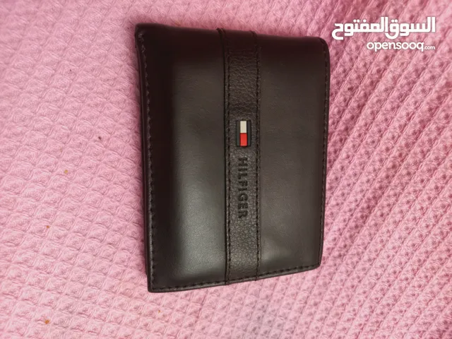 محظفه tommy hilfiger اصلي بني