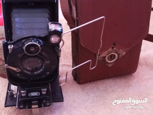 كاميرا من النوع القديم