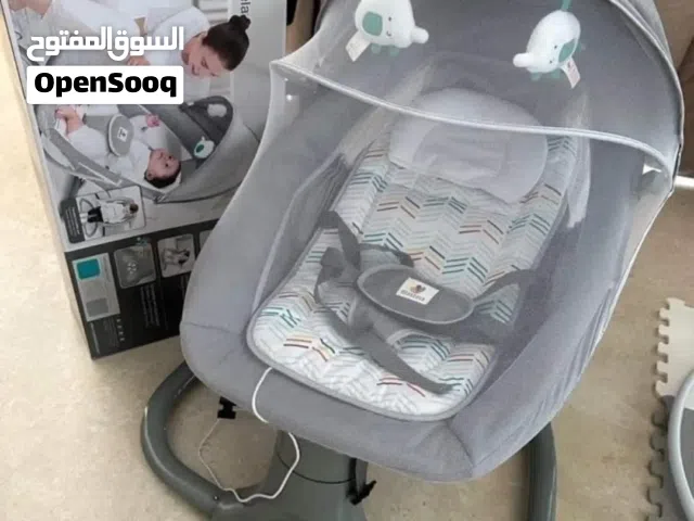 كرسي هزاز غير مستخدم