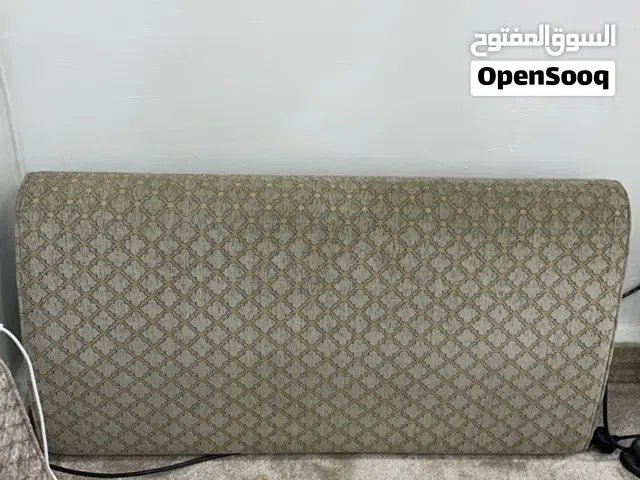 قعدات ارضيه اصليه سفنج من البغلي 8 قطع مع الزوايا القطعه متر ونص مع زوليتين