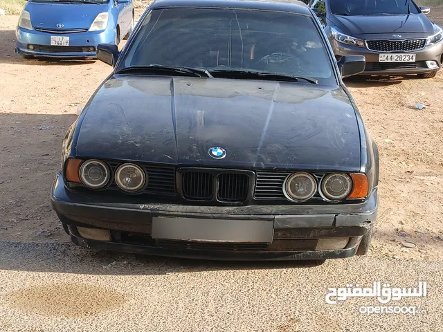 bmw E-34 520 للبيع