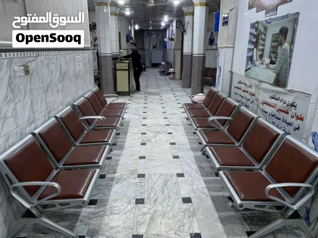 مجمع طبي واثاث عيادات للبيع