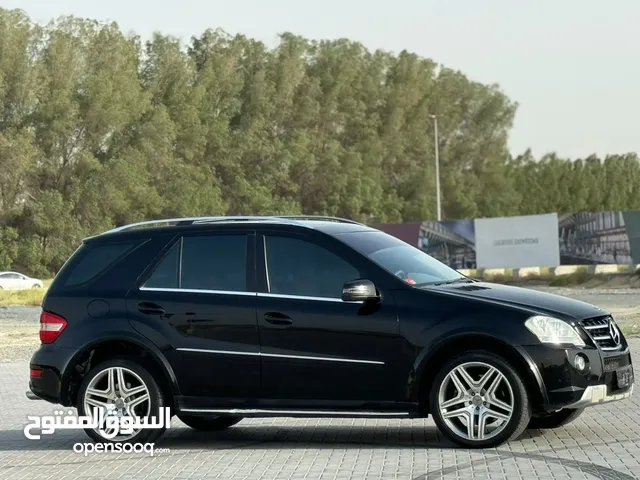 Mercedes-Benz ML 500 in royal black, 2009, Gulf specifications, full option, “a very beautiful car
