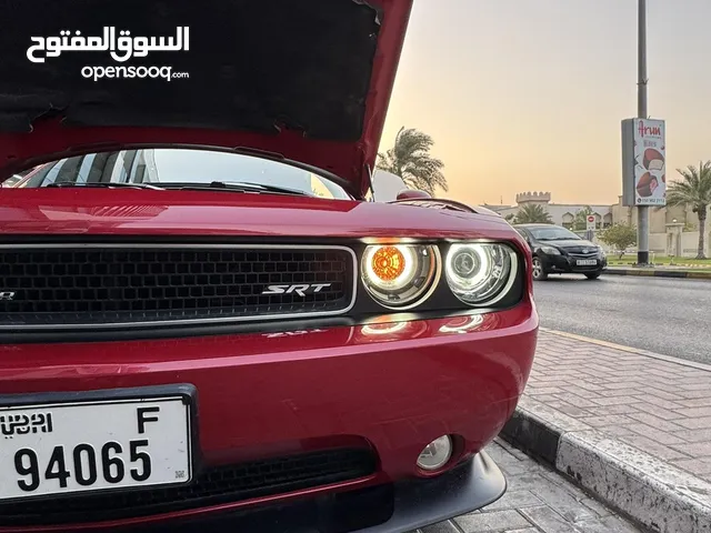 Dodge challenger SRT8 6.2 HEMI