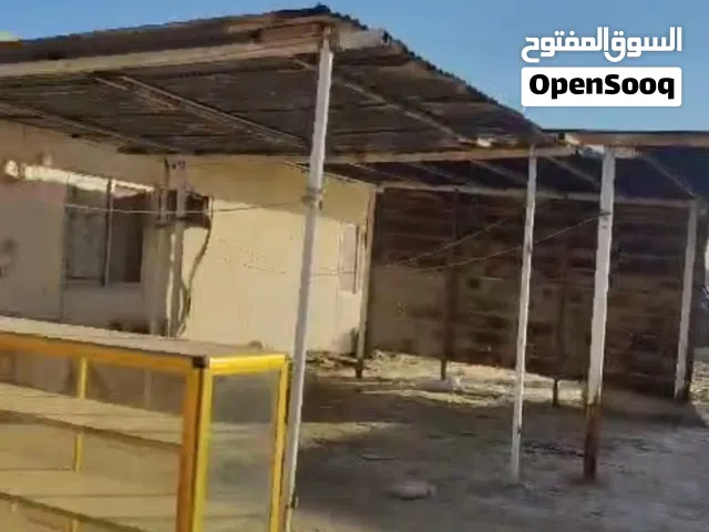 سقيفة مال سيارتين حديد قديمه