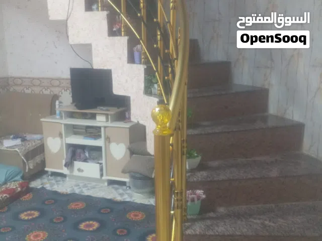 125 m2 2 Bedrooms Townhouse for Sale in Basra Tannumah