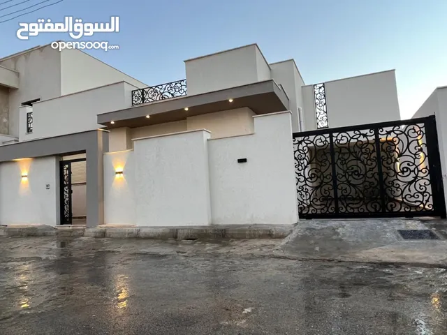 300 m2 4 Bedrooms Villa for Sale in Tripoli Qerqarish