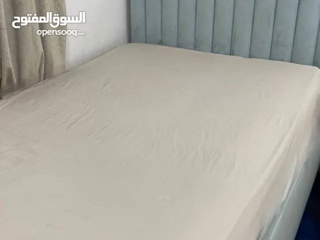سرير نفر ونص ومساند عدد 7
