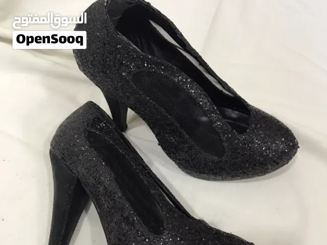 Other With Heels in Sharjah